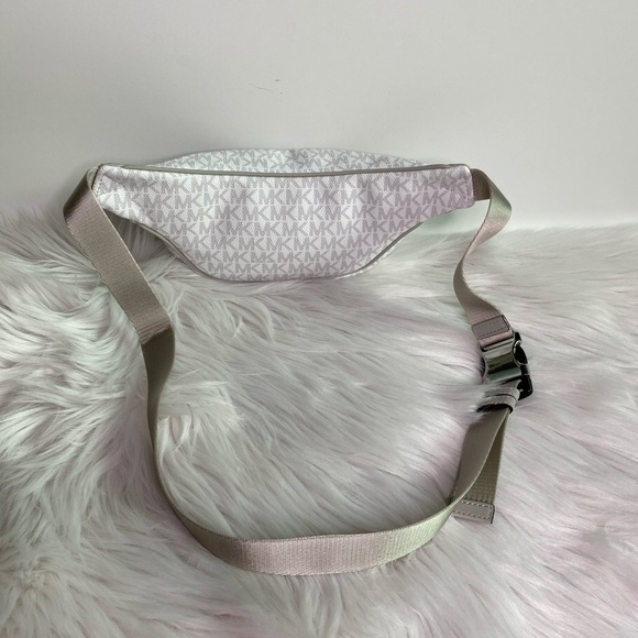 🤍Michael Kors Kenly Waist Belt Crossbody Bag - Picture 3 of 9